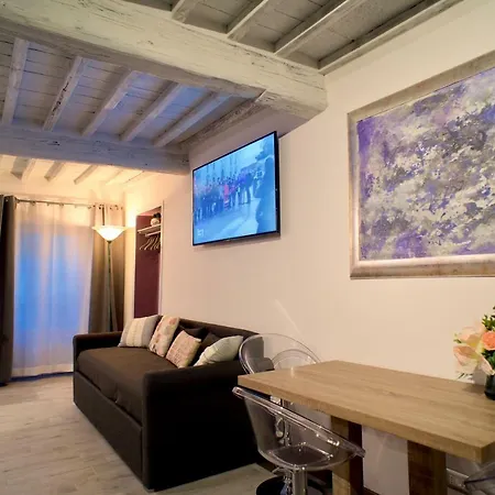 Giulietta - Brand New Flat In Santa Maria Novella * Florencia